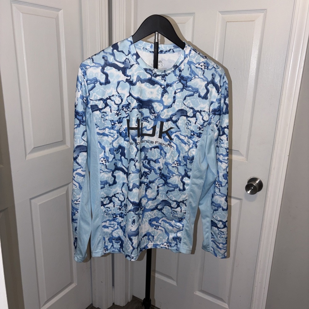 Huk Icon X Performance Fishing Shirt Sm Blue Camo Refraction Outdoor Sport EUC